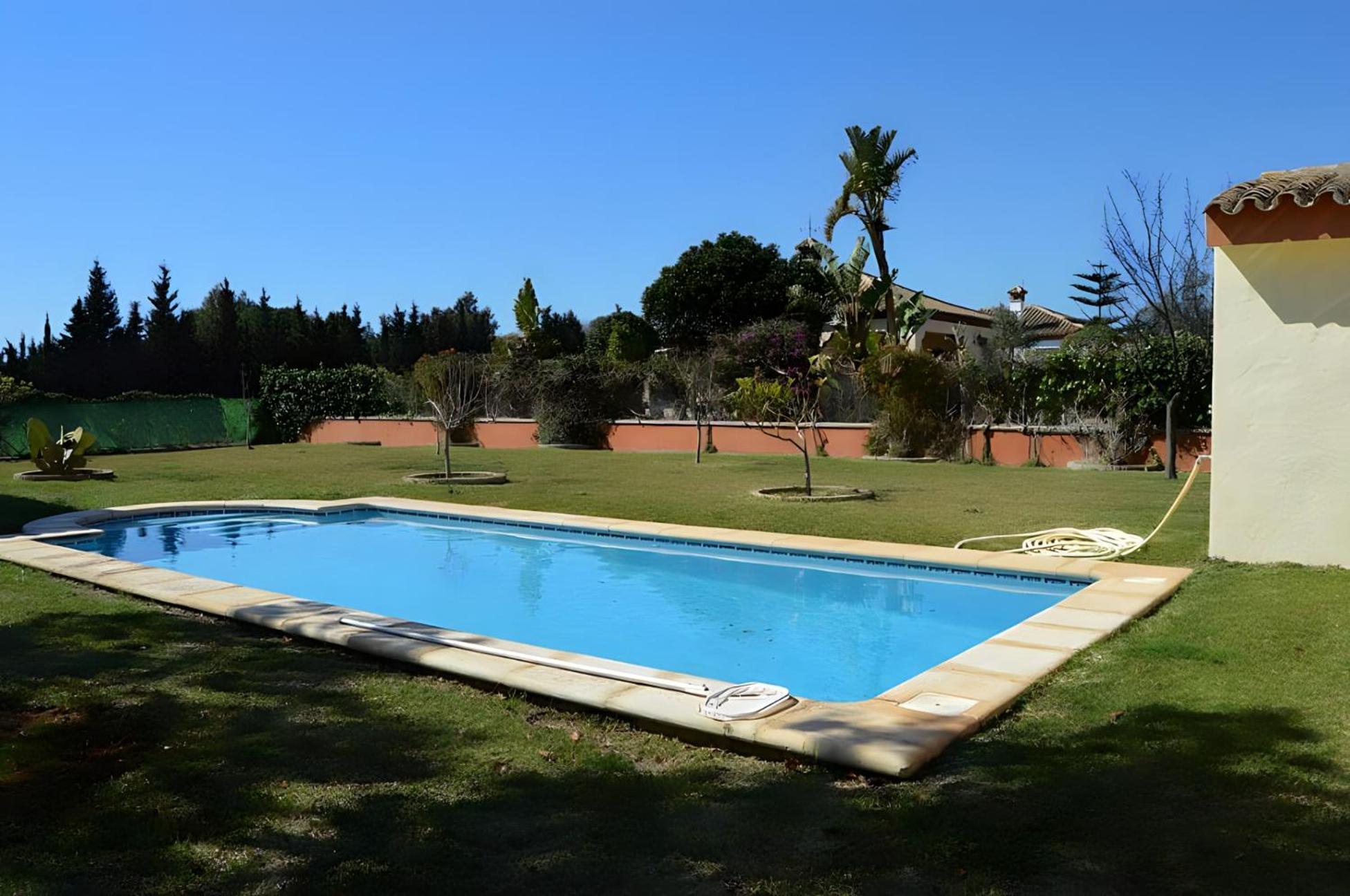 Piscina Privada Urbanizacion Roche Viejo * Conil De La Frontera